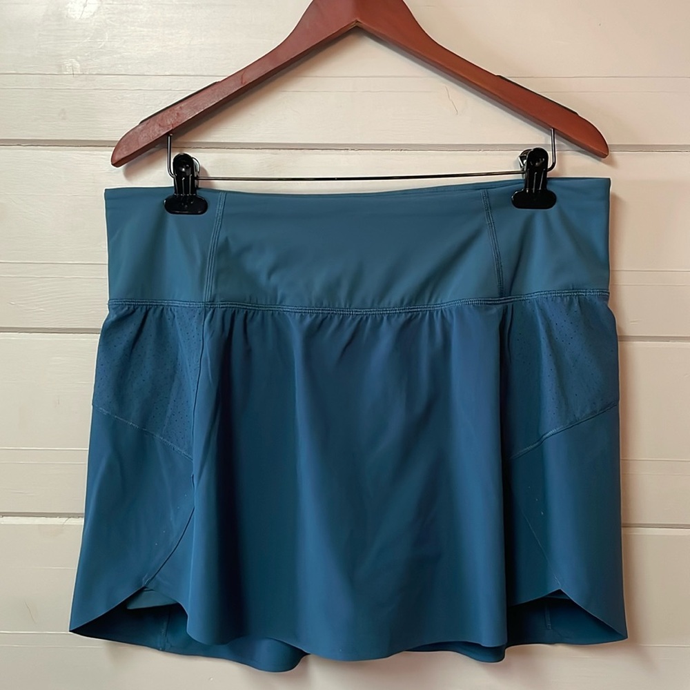 Athleta Run With It Skort Size 1X.